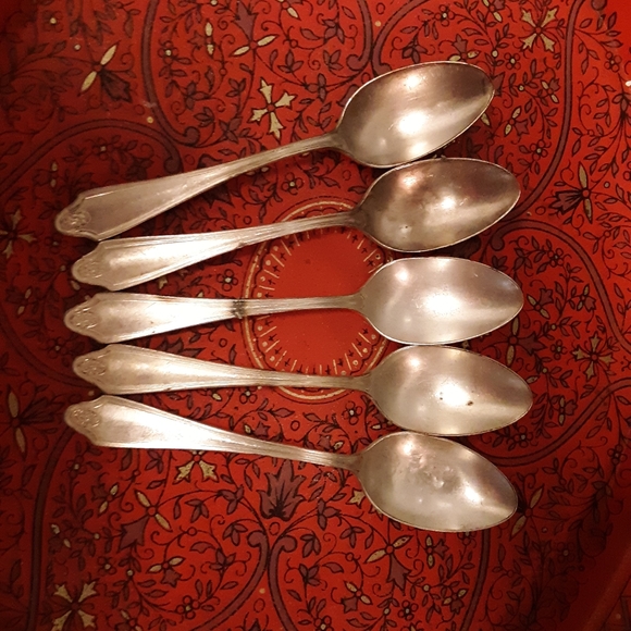 Community Silver Vintage Spoons - Picture 1 of 7